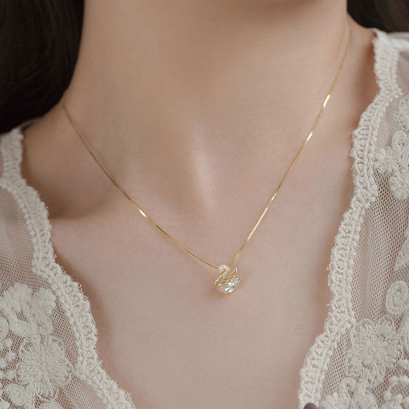 Angel Wing Pendant Necklace - Dolce Vincita