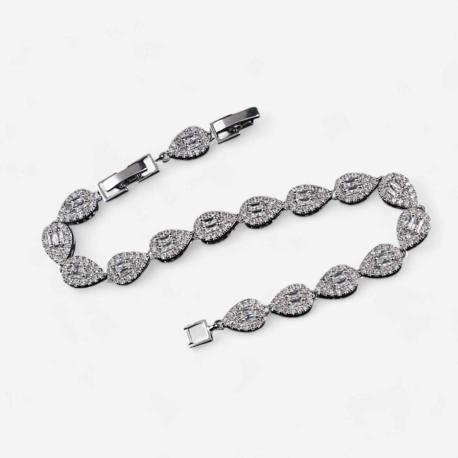 Celeste Teardrop Bracelet - Dolce Vincita