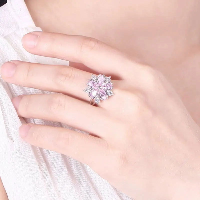 Sterling Silver Blooming Petals Ring - Dolce Vincita