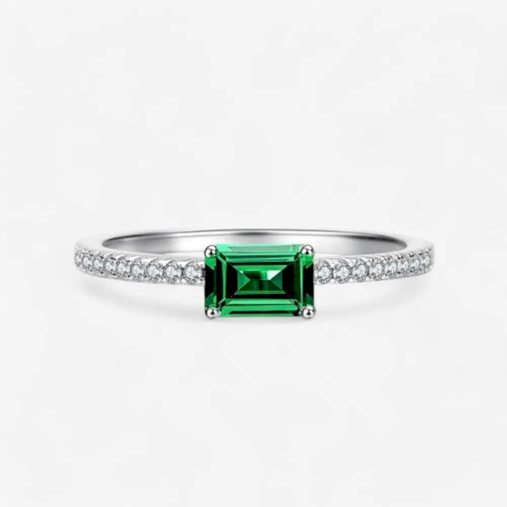 Sterling Silver Glowing Emerald Petal Ring - Dolce Vincita