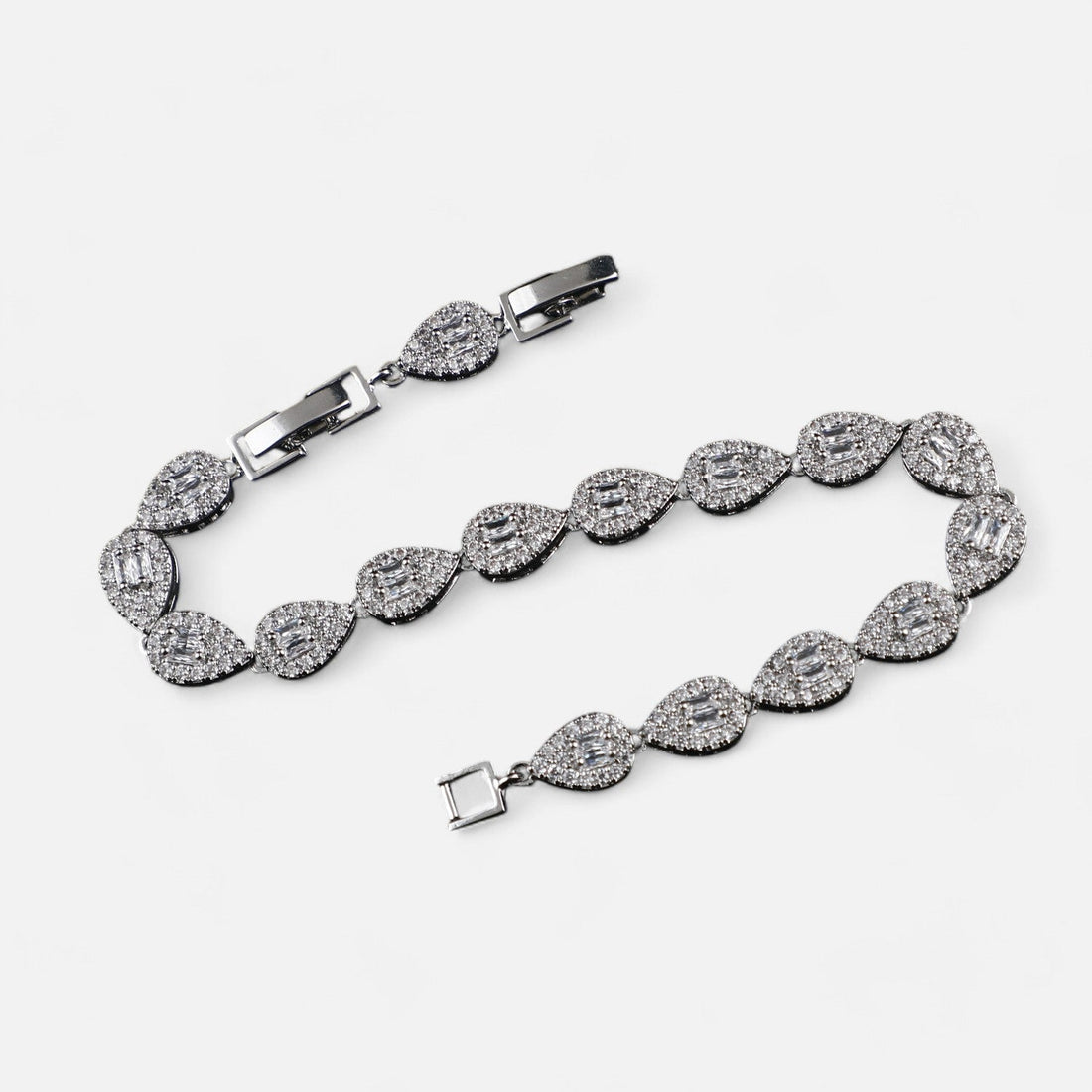 Celeste Teardrop Bracelet - Dolce Vincita