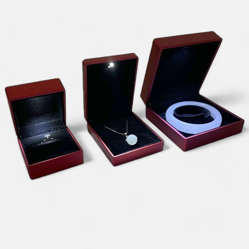Radiant Elegance Light Jewellery Box - Dolce Vincita
