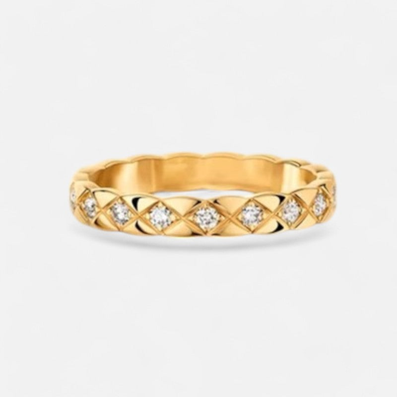 Sterling Silver Elegance Crystal Band Ring - Dolce Vincita