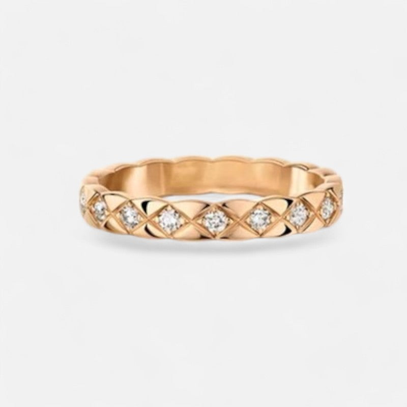 Sterling Silver Elegance Crystal Band Ring - Dolce Vincita