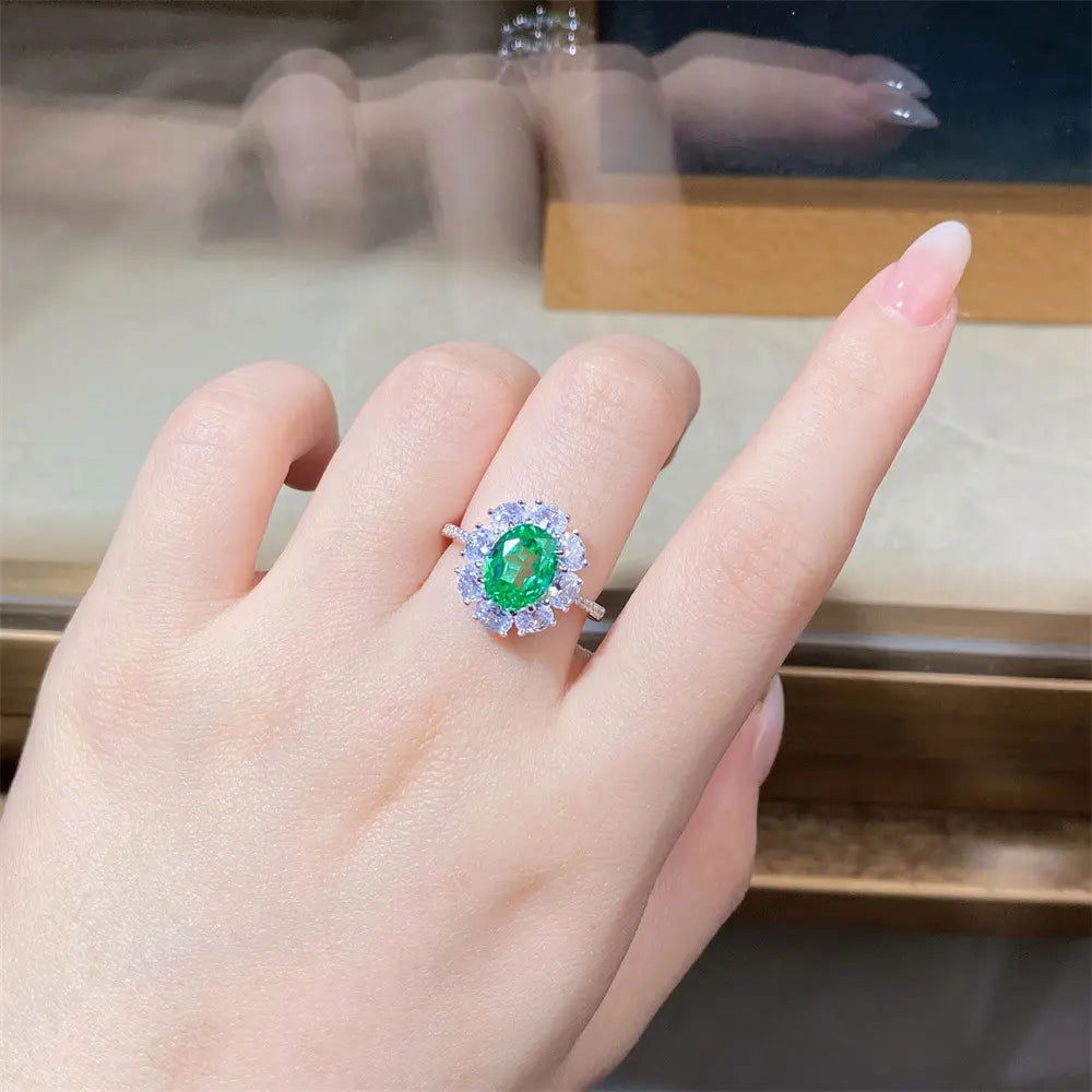 Sterling Silver Emerald Elegance Ring - Dolce Vincita