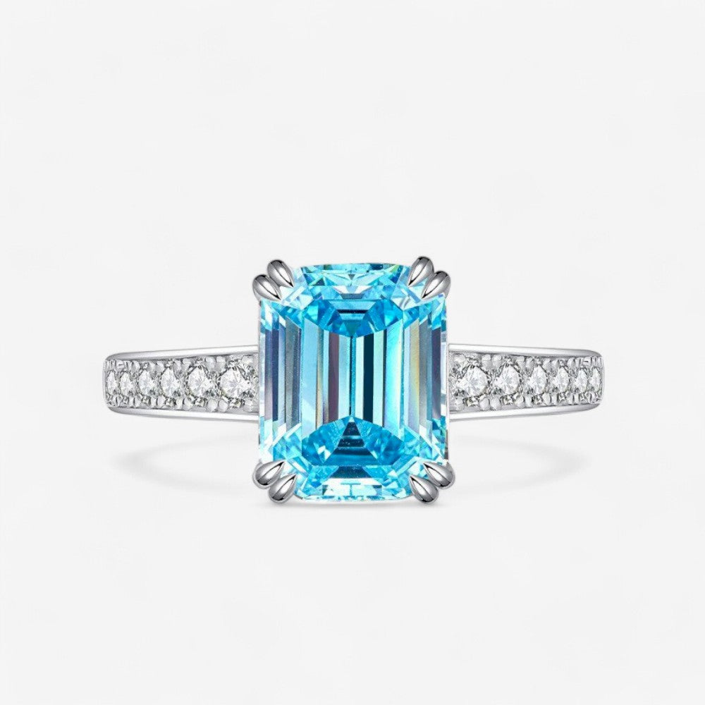 Sterling Silver Emerald Radiance Ring - Dolce Vincita