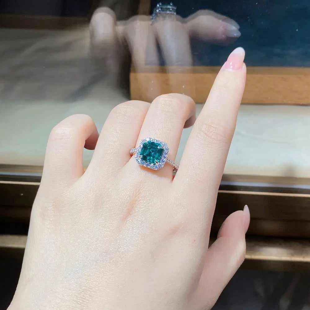 Sterling Silver Everlasting Emerald Bliss Ring - Dolce Vincita